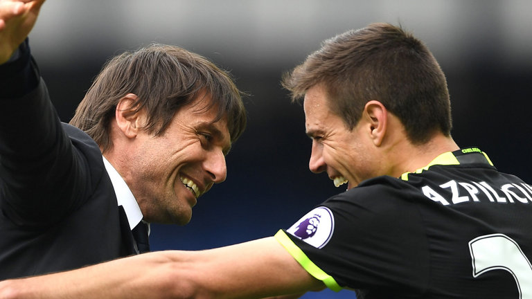 Antonio Conte and Cesar Azpilicueta