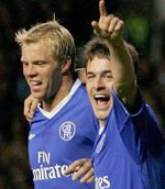 Gudjohnsen and Cole celebrate at United