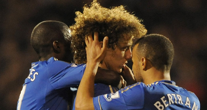 David Luiz celebrates his goal