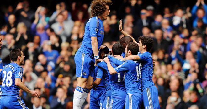Chelsea celebrate Frank lampard's goal