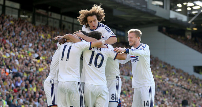 Chelsea celebrate Oscar's goal