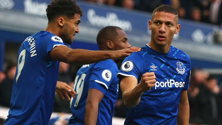 Richarlison celebrates his goal