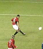 Ryan Giggs scores United's second goal.