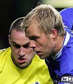 Eidur Gudjohnsen in action against Scunthorpe United.