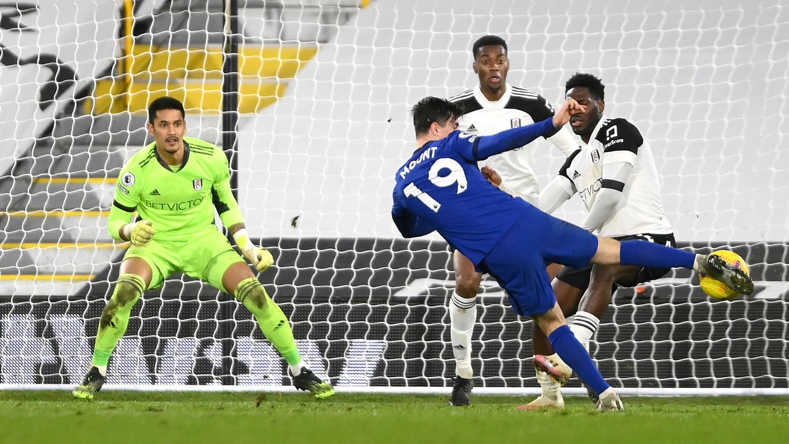 Mason Mount scores for Chelsea